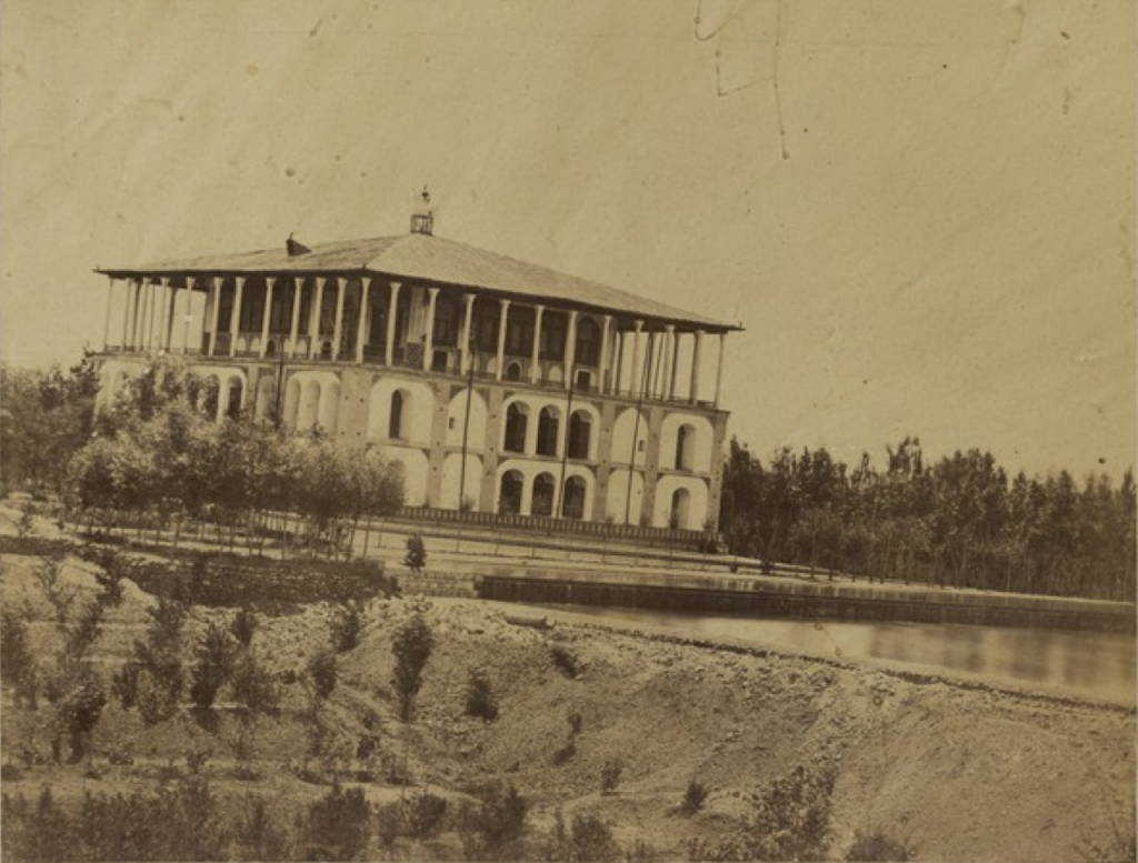 باغ سلطنت آباد در دوران قاجار